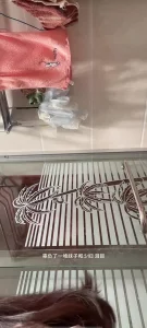 网调聊骚妹妹说要洗澡双手不空就开了视频